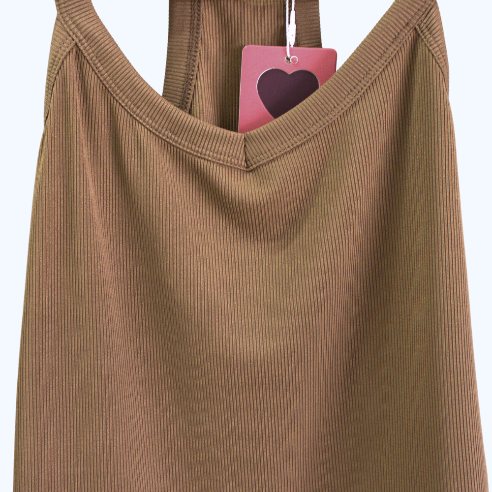 BLUSA DE TIRANTES CON ESCOTE EN V Y ESPALDA RACERBACK LV9243