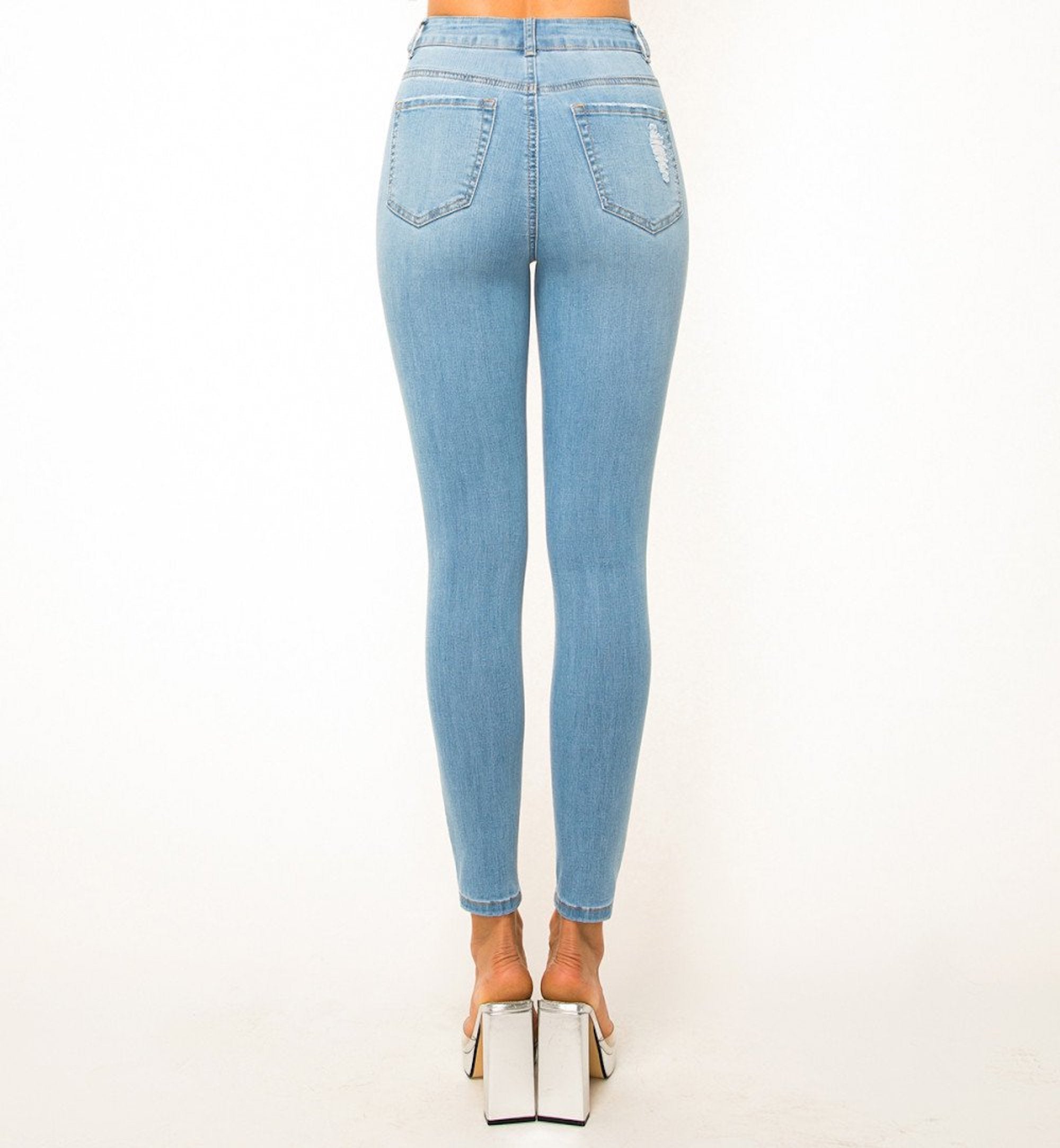 PANTALONES JEANS DETALLE DE RASGADO 90326