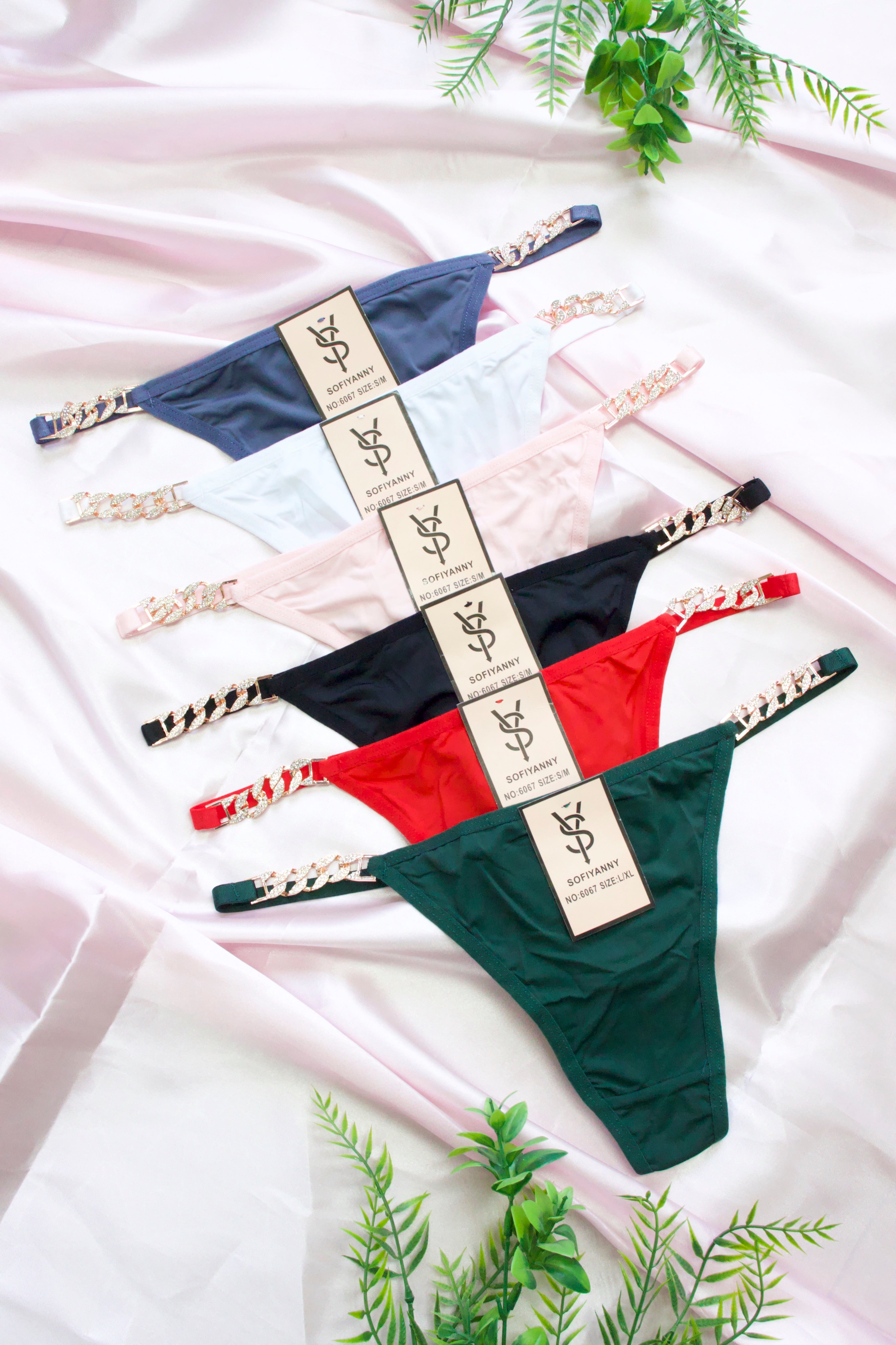 TANGA LISA DETALLE DE CADENA 6067