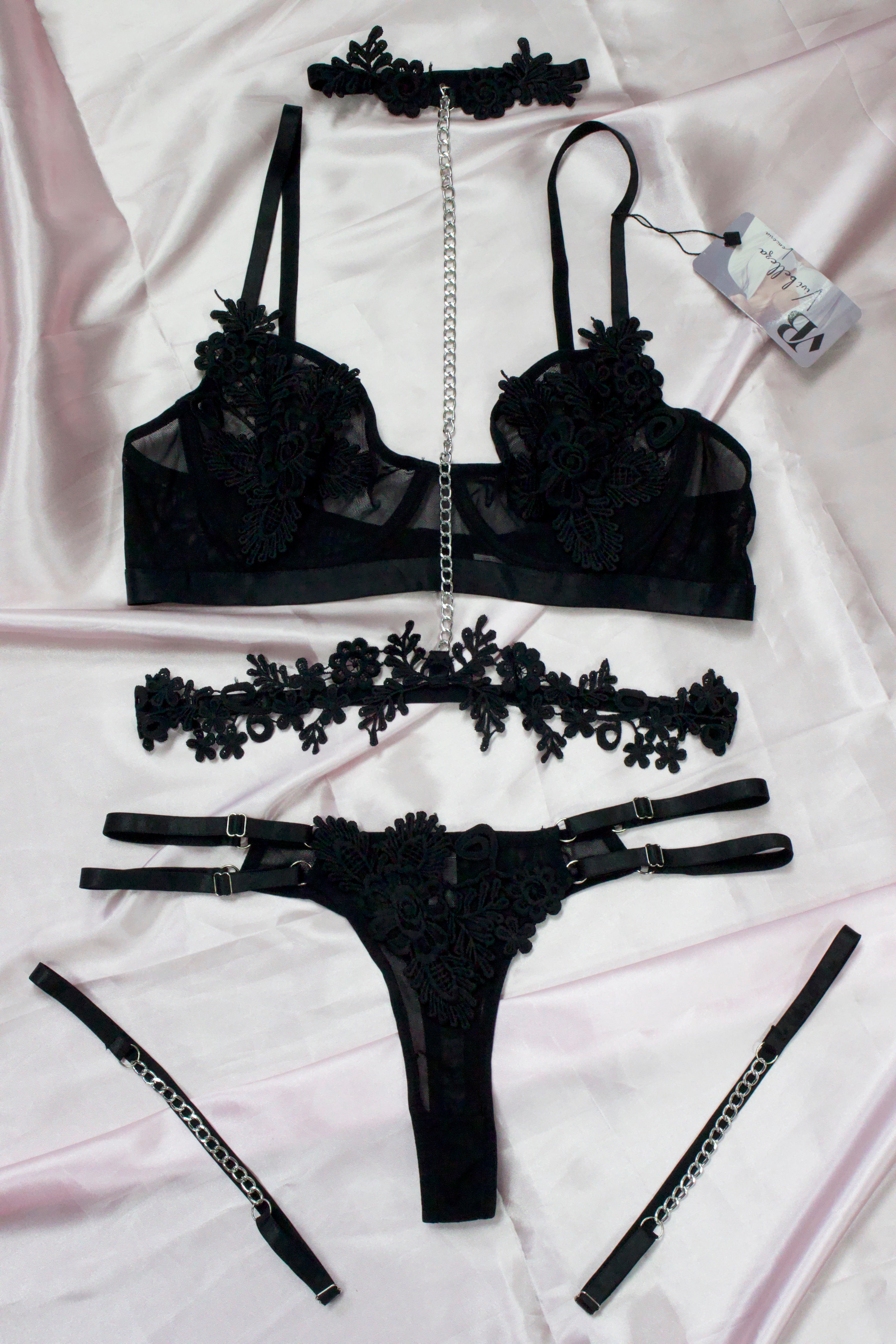 CONJUNTO 3 PIEZAS MESH Y FLORES BORDADAS QX6636 OFF