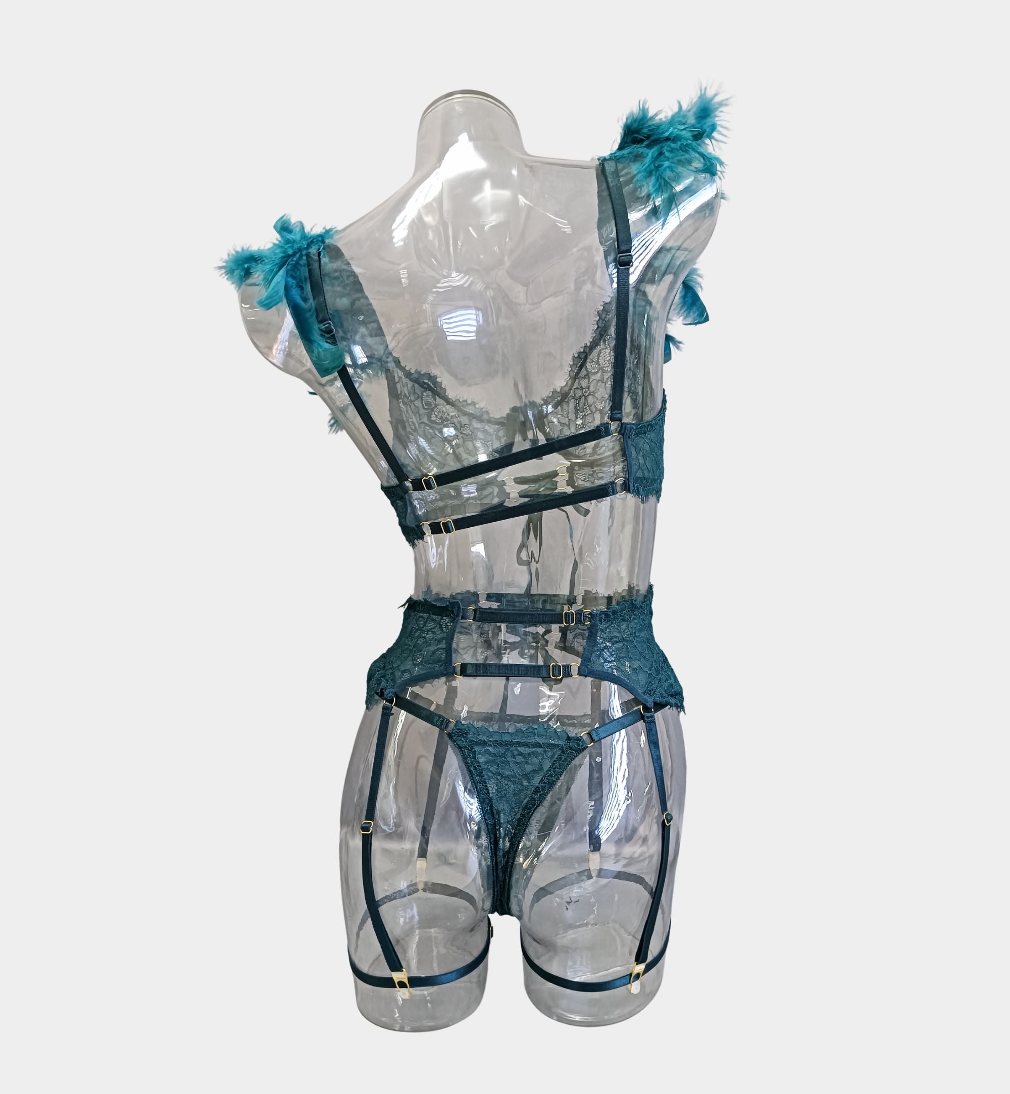 COORDINADO DE ENCAJE y PLUMAS QX6111