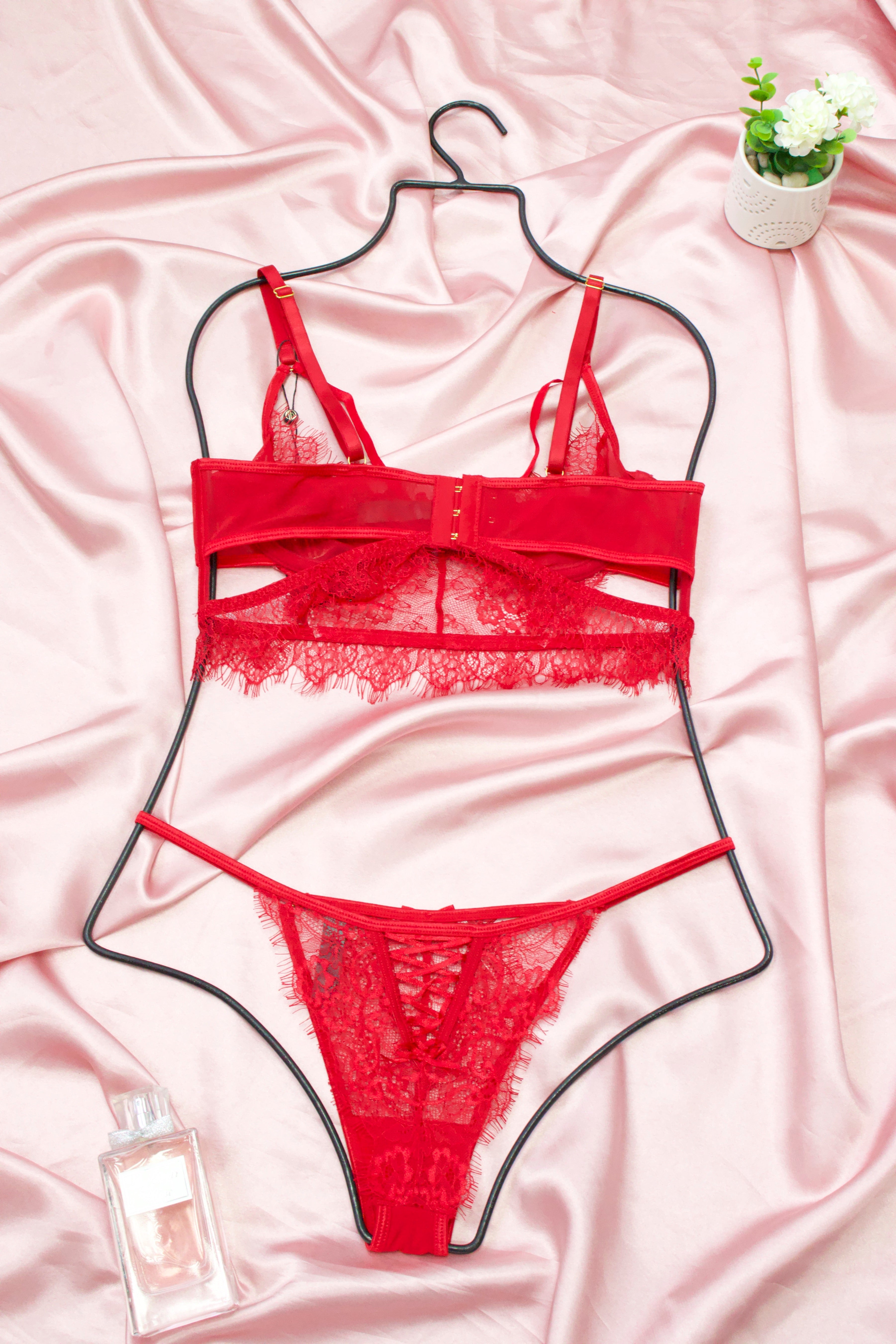 CONJUNTO MESH Y ENCAJE ROJO HD00201A OFF