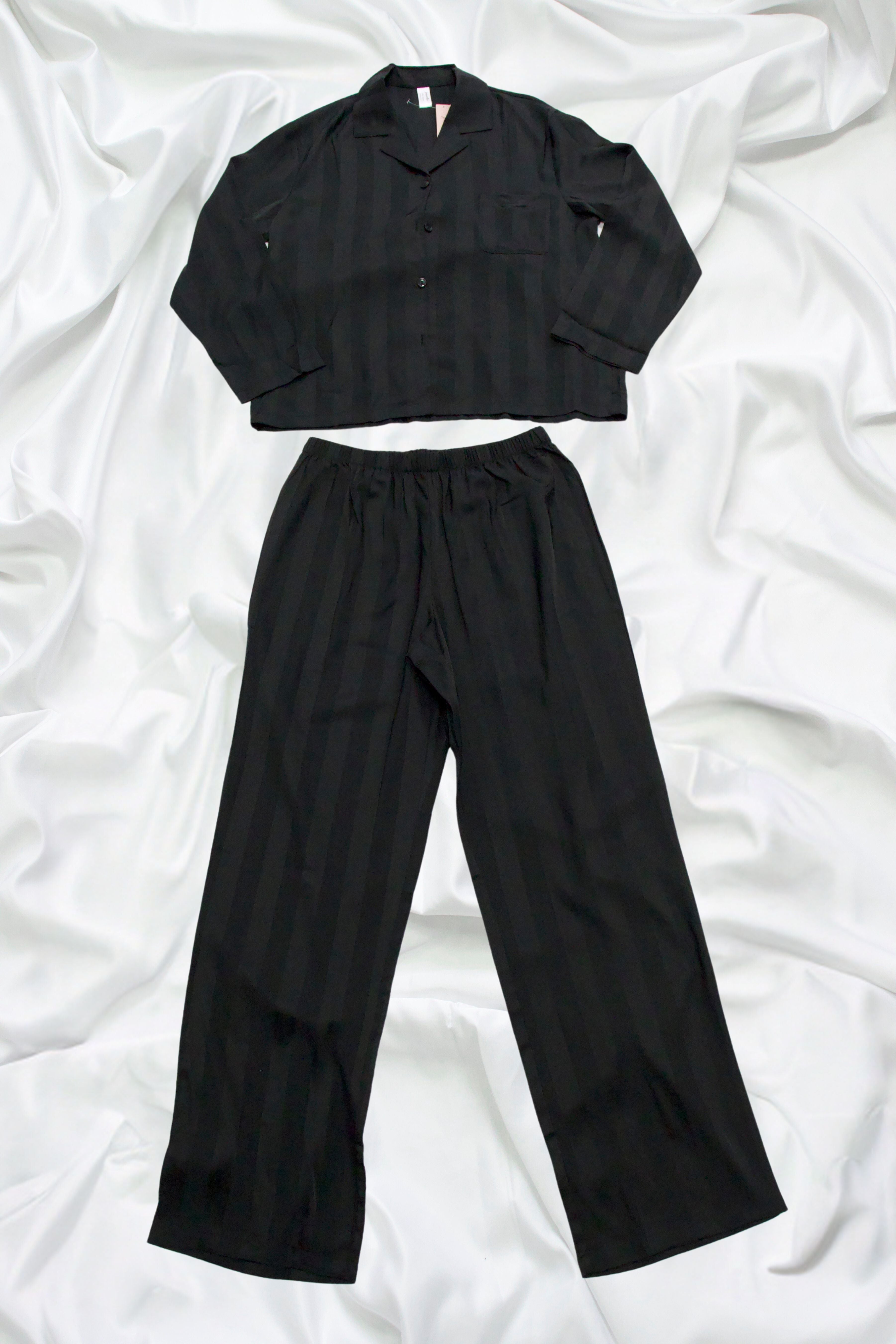 PIJAMA SATINADA DE RAYAS VERTICALES 8201 OFF