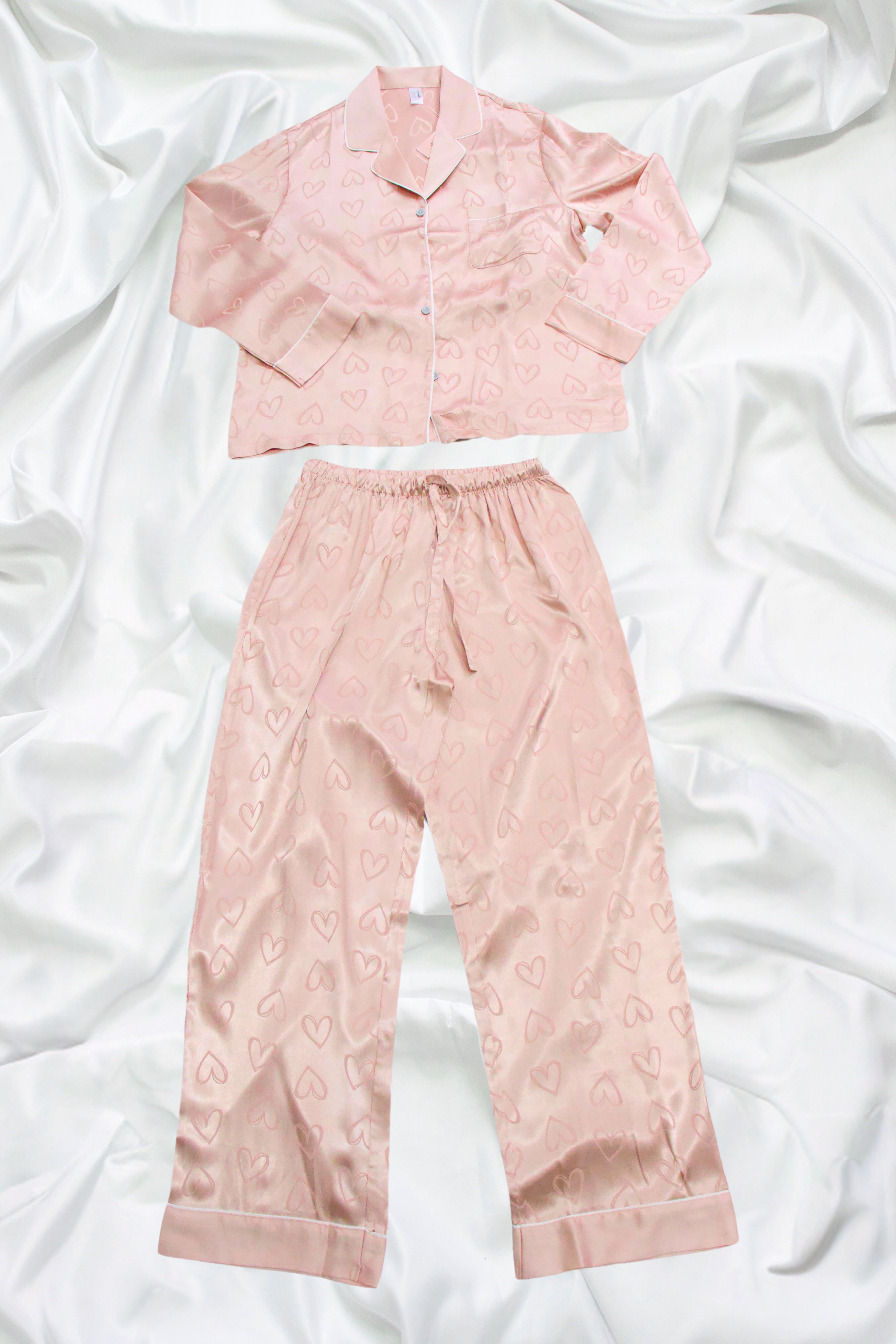 PIJAMA SATINADA DE CORAZONES 8207 OFF