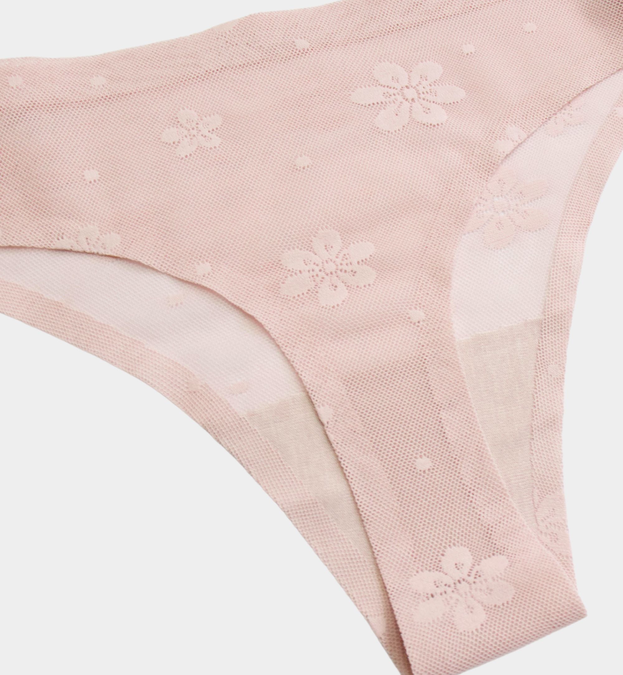 TANGA SIN COSTURA DE ENCAJE IP7353T