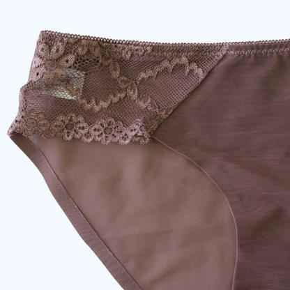 PANTY DE ENCAJE SIN COSTURA  IP7476