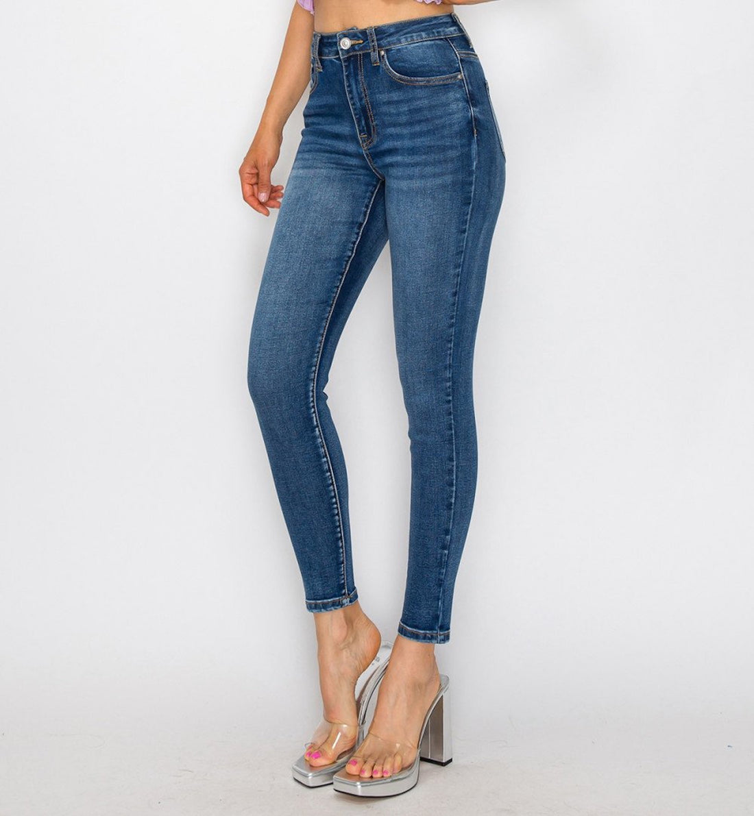 SKINNY JEANS LISOS TIRO ALTO 90330