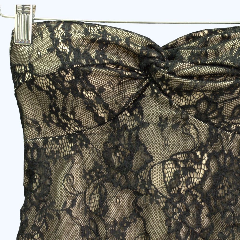 BLUSA STRAPLESS DE ENCAJE LV9254