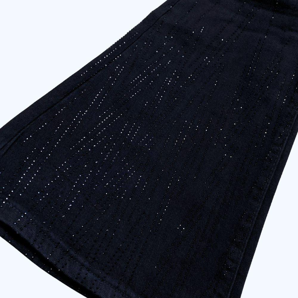 JEANS ACAMPANADO NEGRO C/PEDRERÍA LV5205