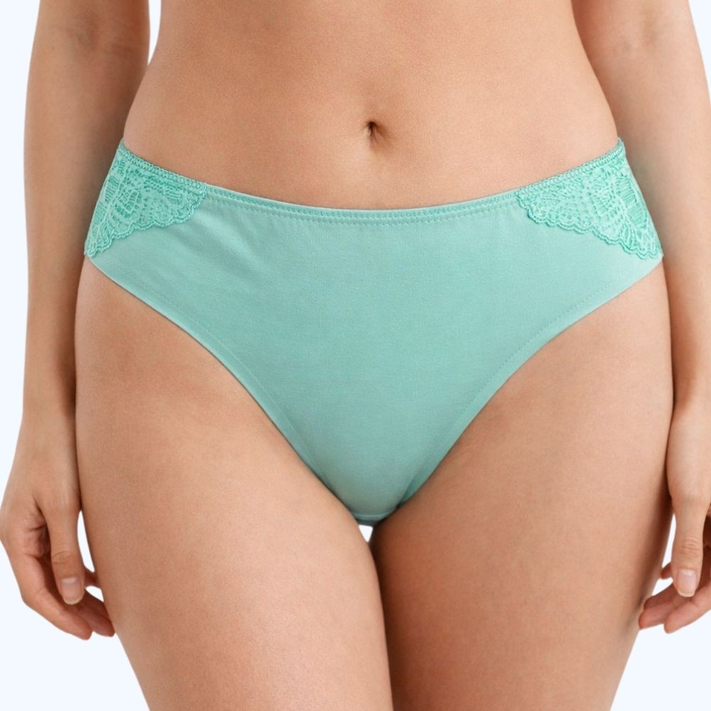 PANTY DETALLES DE ENCAJE IP7472