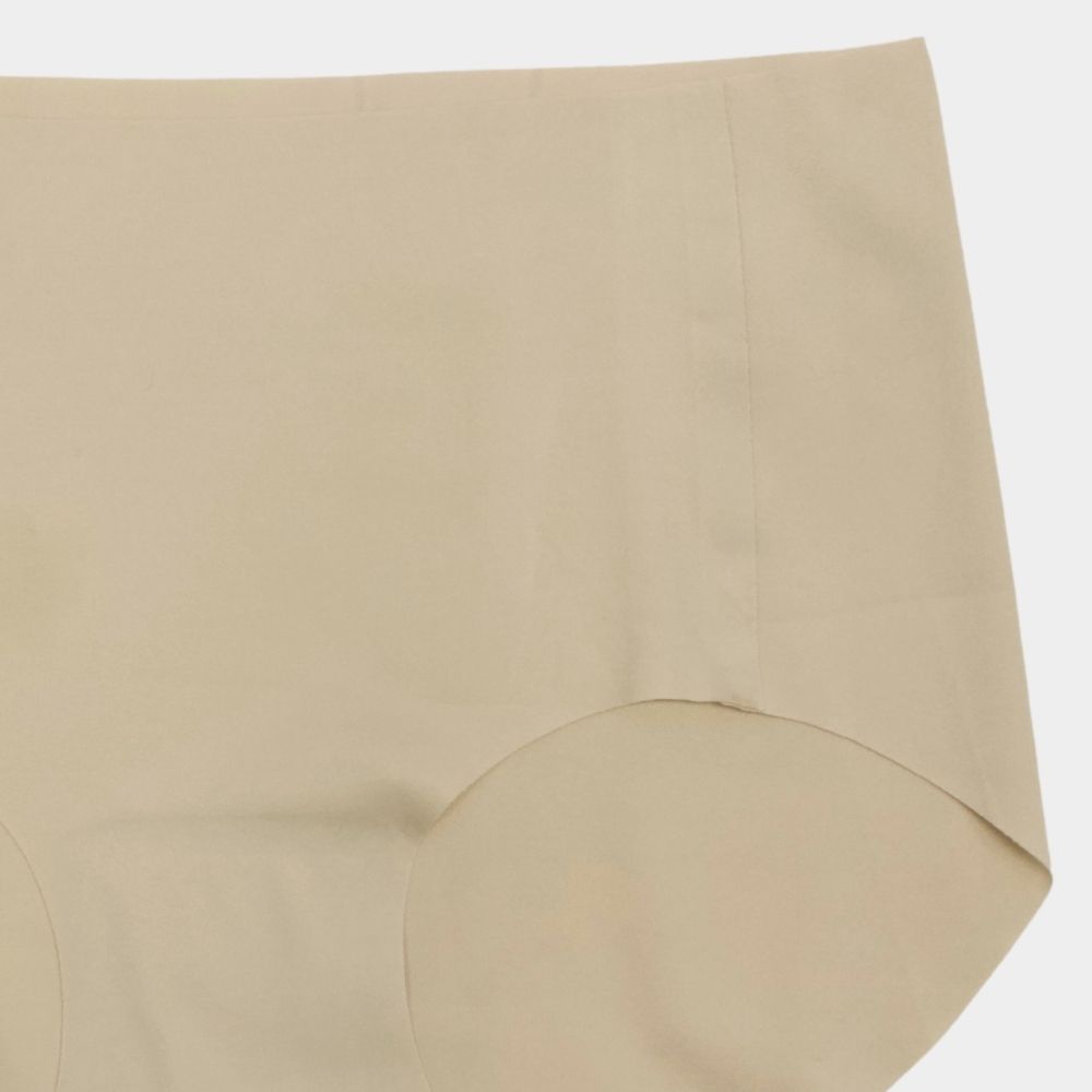 CONJUNTO DE BRALETTE Y PANTY BÁSICO BFU5